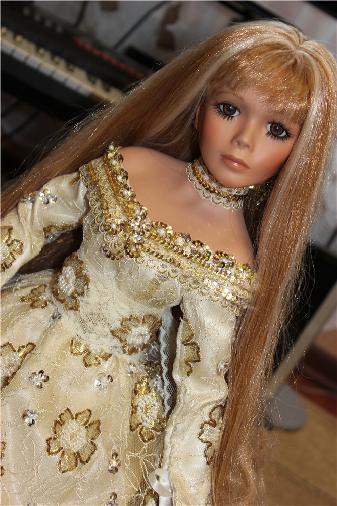 Фарфоровая загадка №2 от Rustie