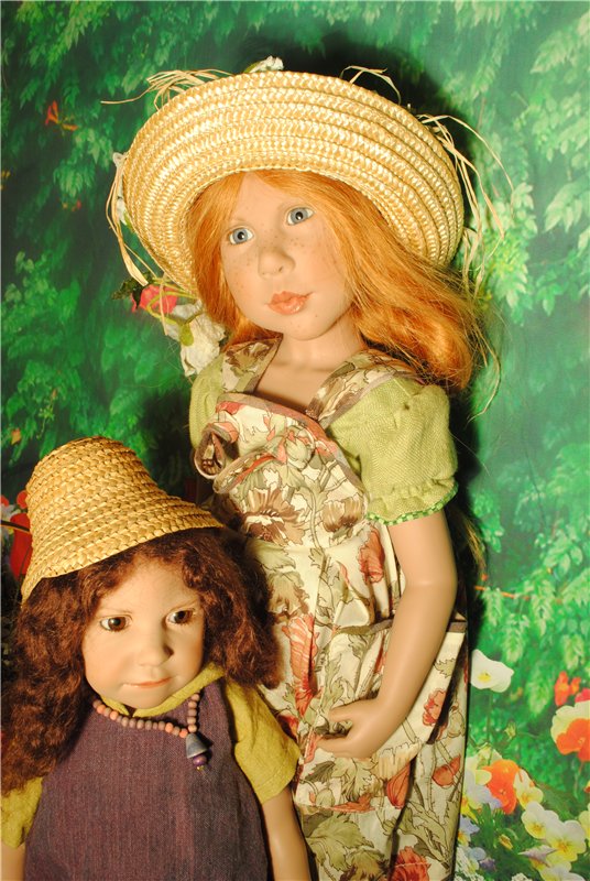 Мы купили два билета - уезжаем завтра в лето