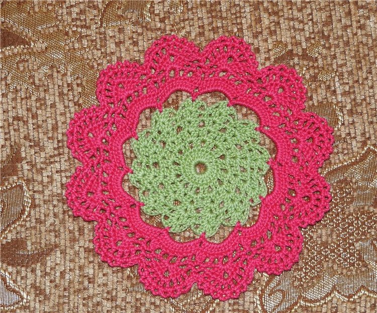 Коллекция вязаных салфеток или как же я люблю вязать. Часть 2 (фото 5)