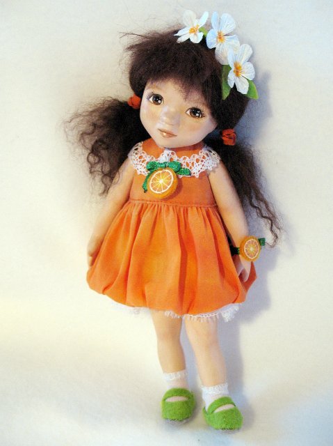 Моя первая текстильная куколка (фото 7)
