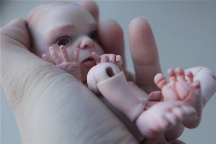 Пробный мэйк шарнирной куклы. Фото 18+ (фото 6)