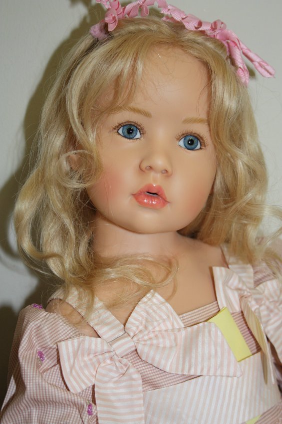 Мое посещение магазина Гюнзел. Выбор кукол из коллекции 2016 года. Заключительная часть - Бела