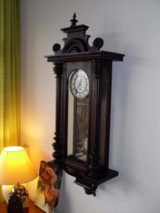 Старинные часы еще идут. Коллекция старинных часов