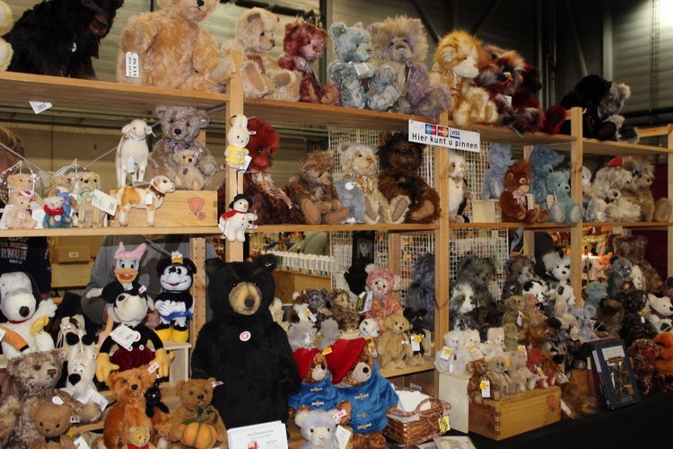 Выставка мишек, кукол и кукольной миниатюры в Голландии 2017 - часть пятая