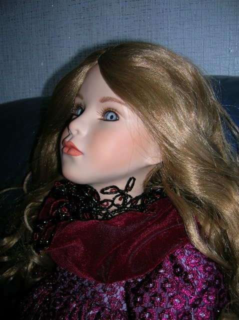 Призрак Анны Болейн или Спасение Дезире. Ремонт разбитой фарфоровой куклы Angela McNeely от Ruby Doll