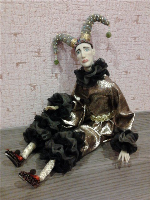 Такой притягательный образ Арлекина