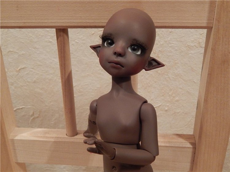 Nutmeg Dark Tan от Kaye Wiggs