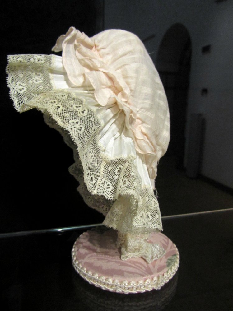 «Мода по-взрослому. Истории из кукольного гардероба» - выставка в Музее-заповеднике «Царицыно» - продолжение - 5-ый зал.