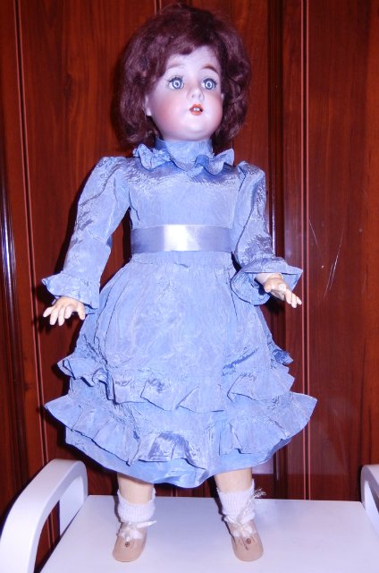 "Королева, ах, королева!" или Подскажите, знатоки антикварок, что в ней королевского