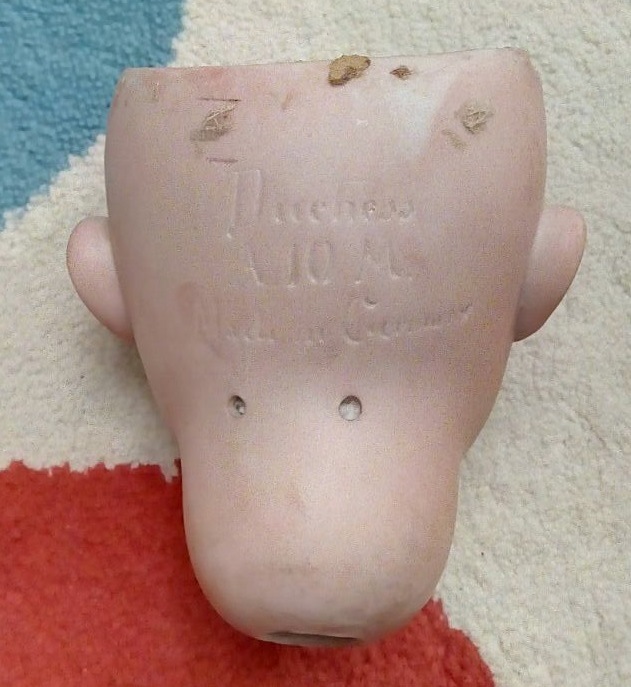 Перетяжка и небольшой ремонт антикварной A.Marseille (фото 5)