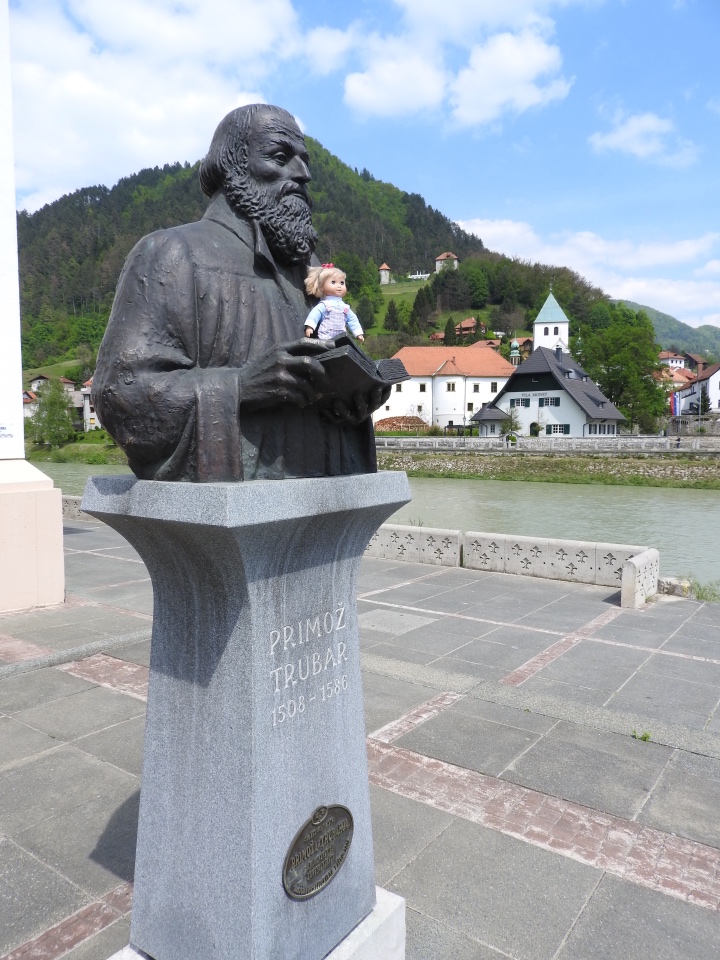 Словения, Светланка и маленький «герой» в одном ботинке