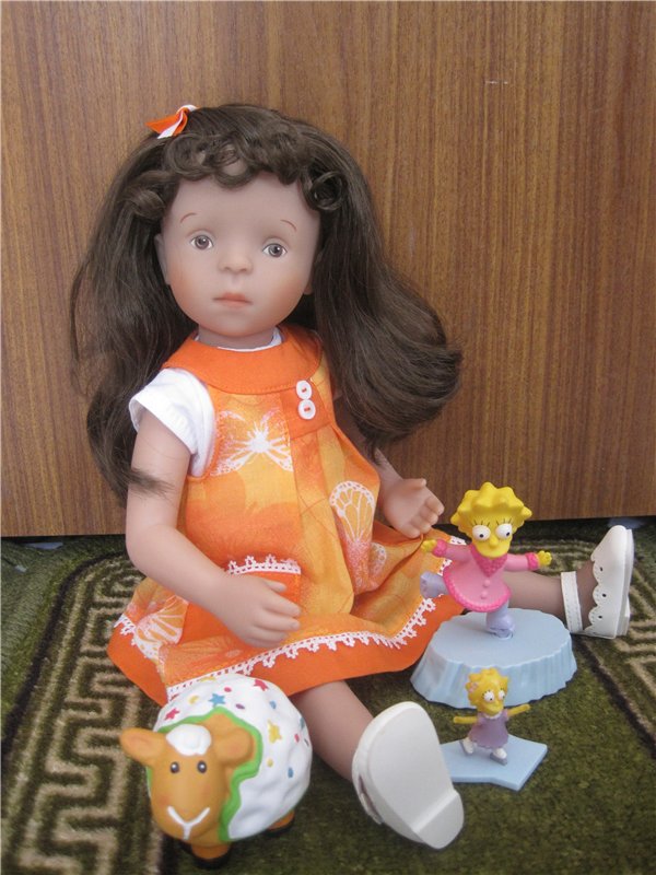 Куколки с рисованными глазками – Элли (Элен от Звернадзе) и Тата (Кати Круз)