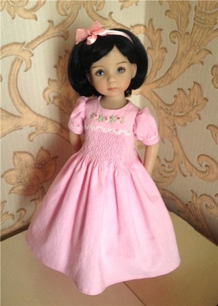 Первое платье для куколки Эффнер в стиле буфы и рококо (фото 5)