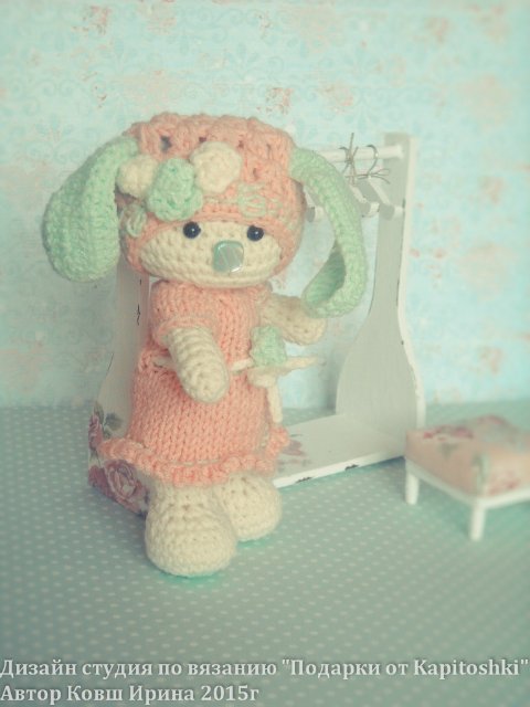 Зайка мятная по имени Зефирка. Игрушка вязанная крючком (фото 3)