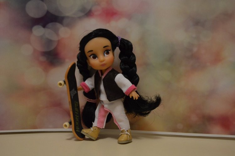 Мини дисней аниматорс Жасмин - покатушки на скейте (фото 5)