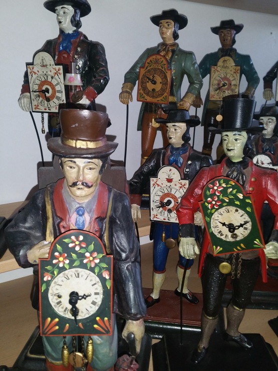 Старинные часы еще идут. Коллекция старинных часов - часть вторая