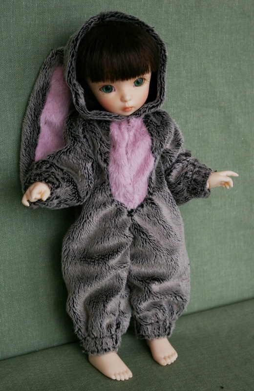 "Трусишка зайка серенький" или новый костюмчик для BJD Littlefee