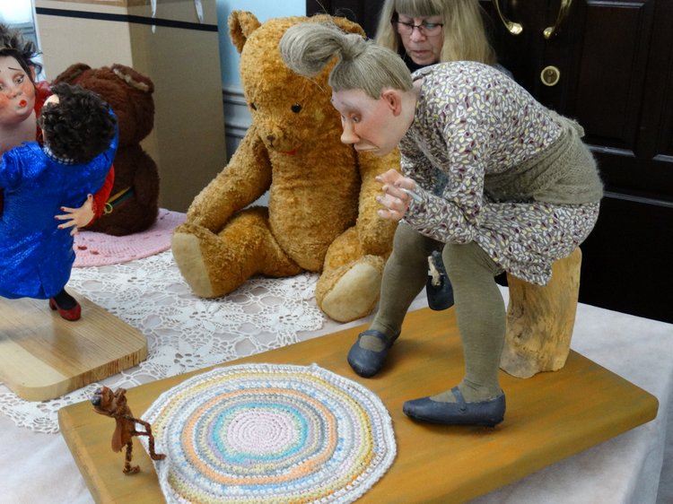 "Мишка с куклою" - замечательная выставка