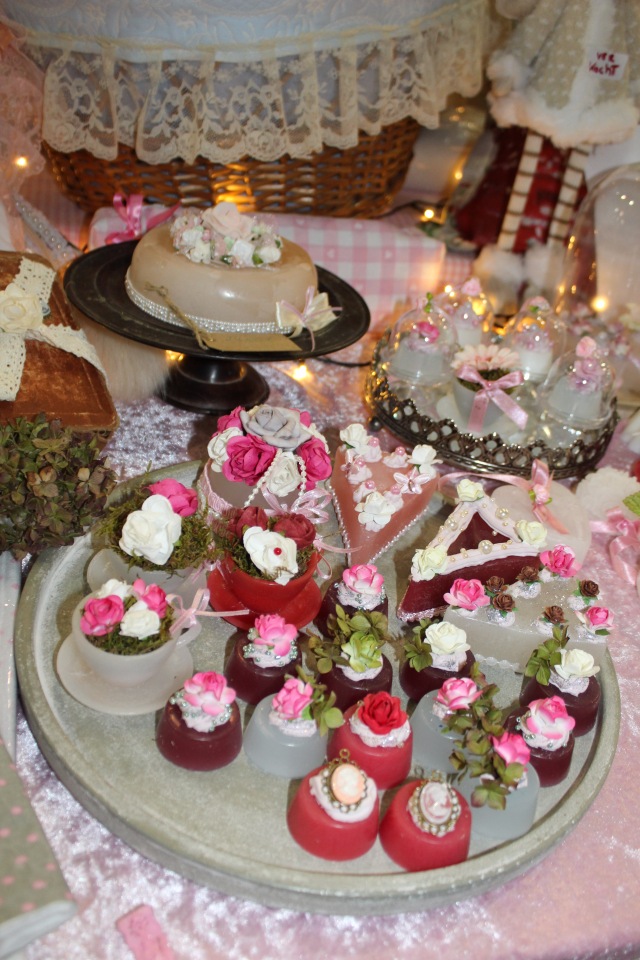 Все на выставку! Продолжение: Куклы и мишки