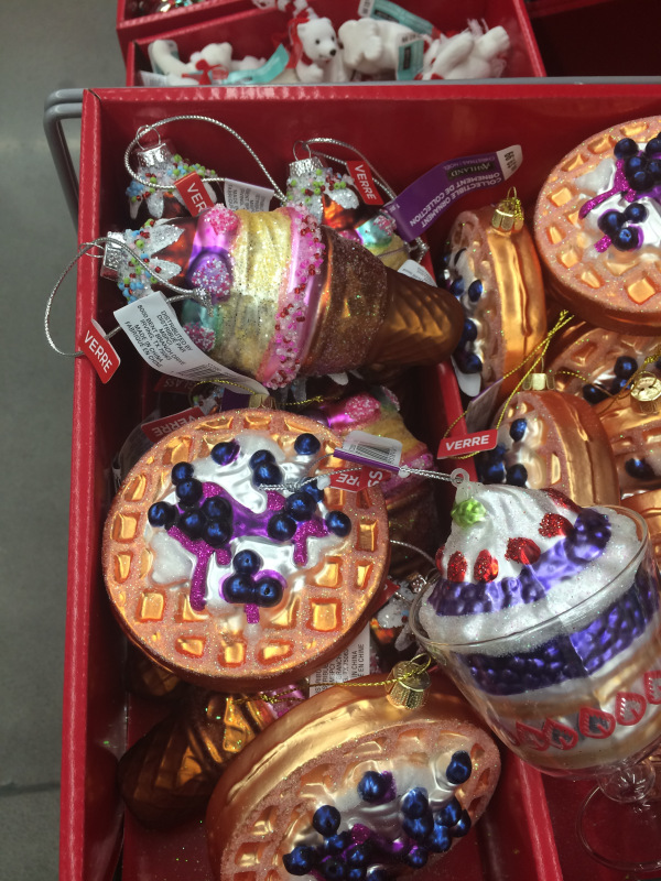 Праздник к нам приходит — Новый год и Рождество: праздничные фото кукол