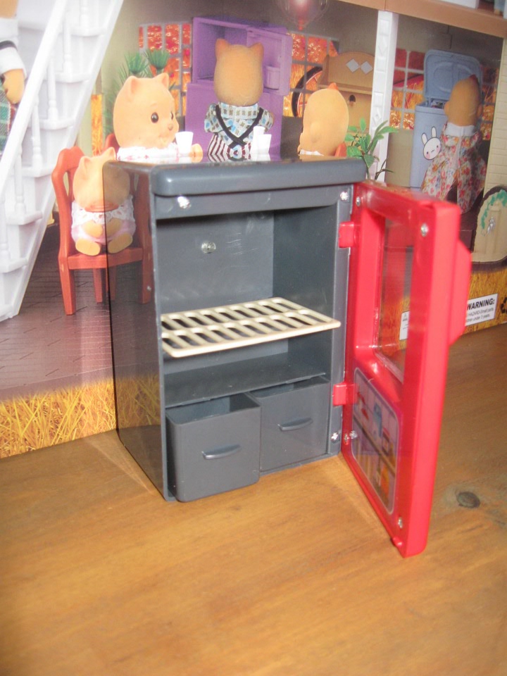 Бытовая техника для наших маленьких кукол-хозяюшек