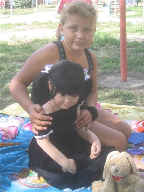 Виниловая азиаточка от Сюзан Липпл (фото 8)