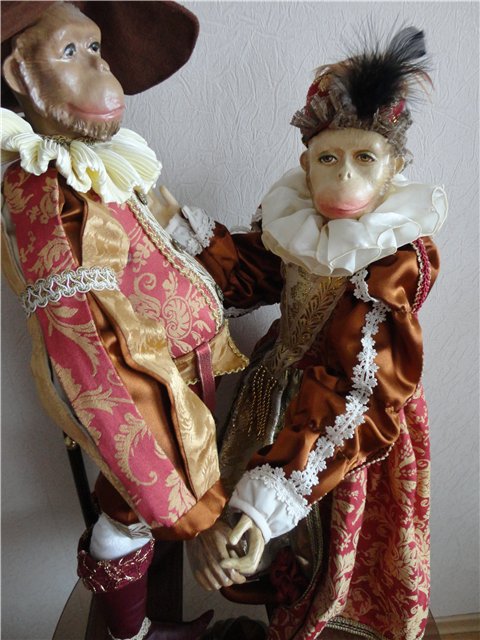 А может это снится мне?! Обезьяны-куклы в викторианских нарядах (фото 9)