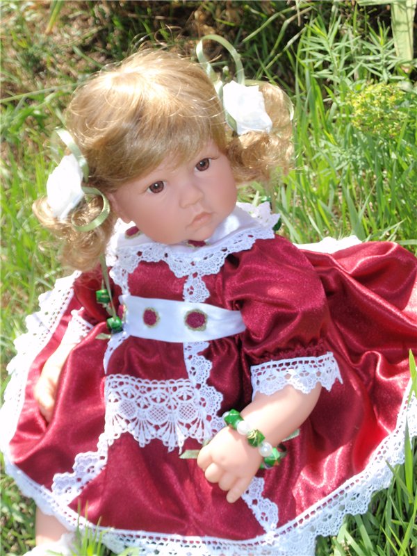 Маленькая и трогательная Манечка, волшебное превращение в принцессу