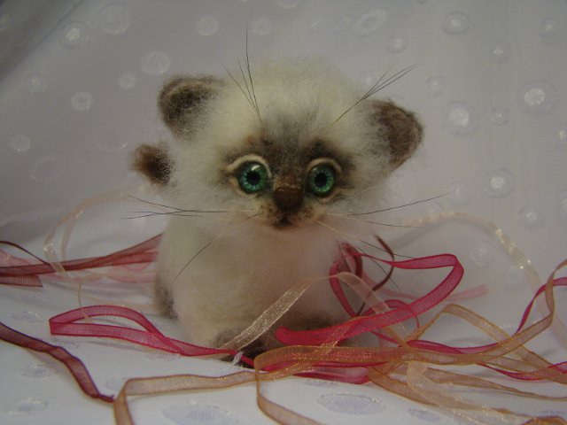 Запутанная история. Игрушка валянием из шерсти (фото 9)