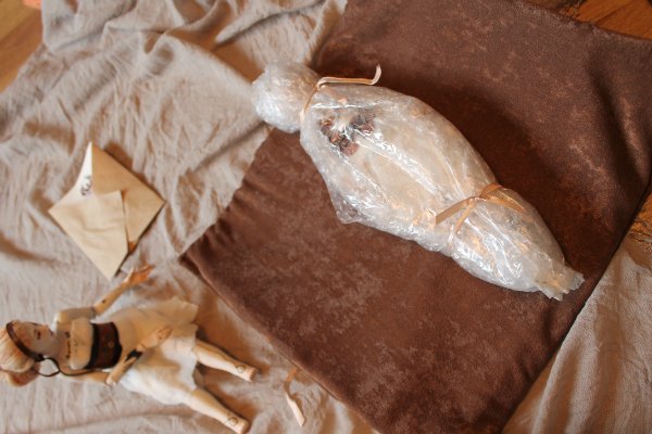 Нейбл провожает сестренку к новым друзьям. Шарнирные авторские куклы (фото 5)