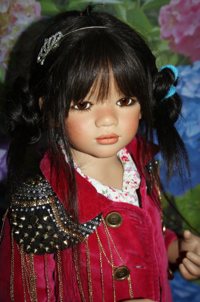 Солнечный денек в саду. Часть третья - Лилит и Анна Лу