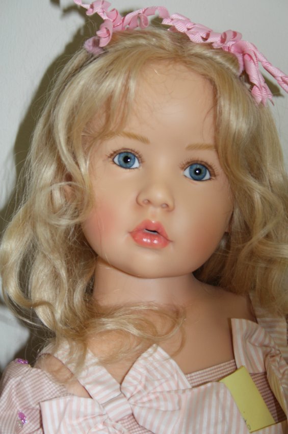 Мое посещение магазина Гюнзел. Выбор кукол из коллекции 2016 года. Заключительная часть - Бела