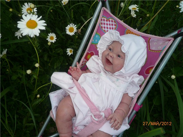 Лолочка гостит у бабушки Лены