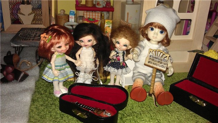 Один год в жизни малышки-Аишки. Realpuki, Aki