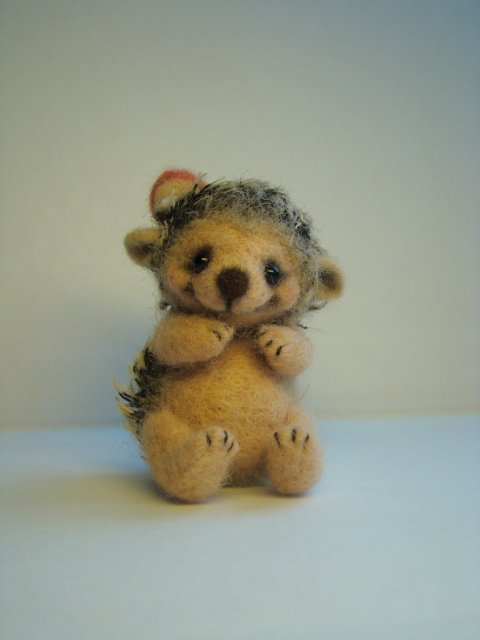 Весна, ёжики проснулись. Игрушки валянием из шерсти ручной работы