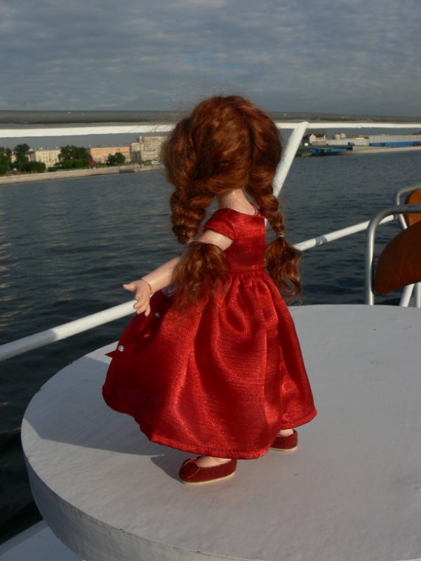 Виррушка. Прогулка по Неве часть 2. Девочка Bono iplehouse