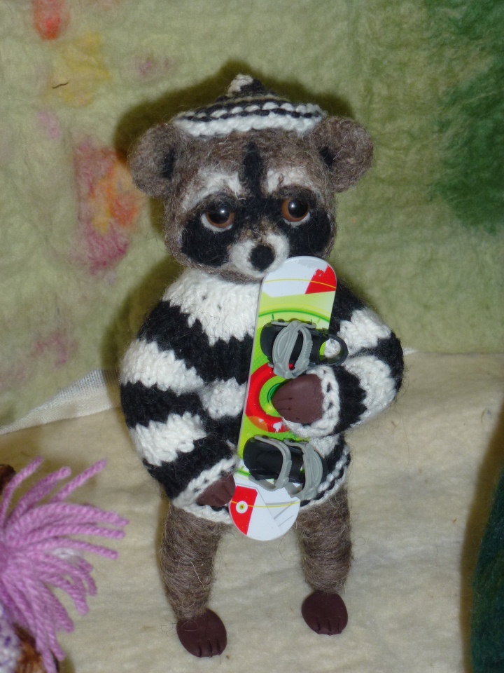 Зверюшки на балу. Тишинка 2017