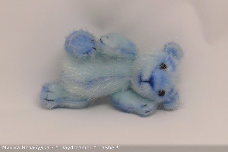 Мишка Незабудка цвета неба в солнечный день (фото 10)
