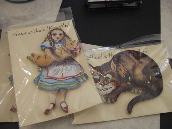 Глубока ли кроличья нора или Хэллоуин в Зазеркалье