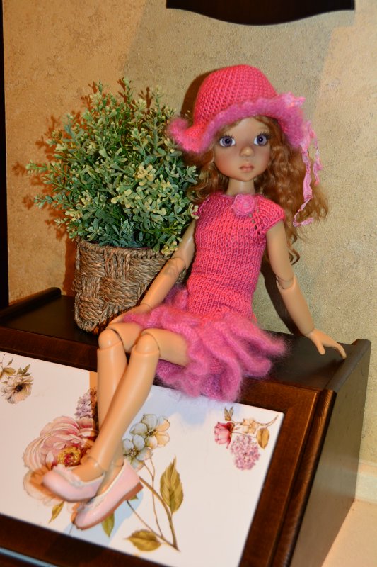 Весеннее обновление. Платья для кукол Kaye Wiggs