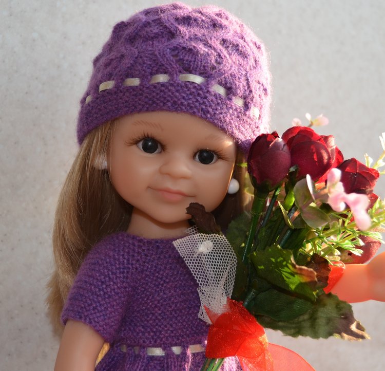 Виктория. Подарок для маленькой соседки