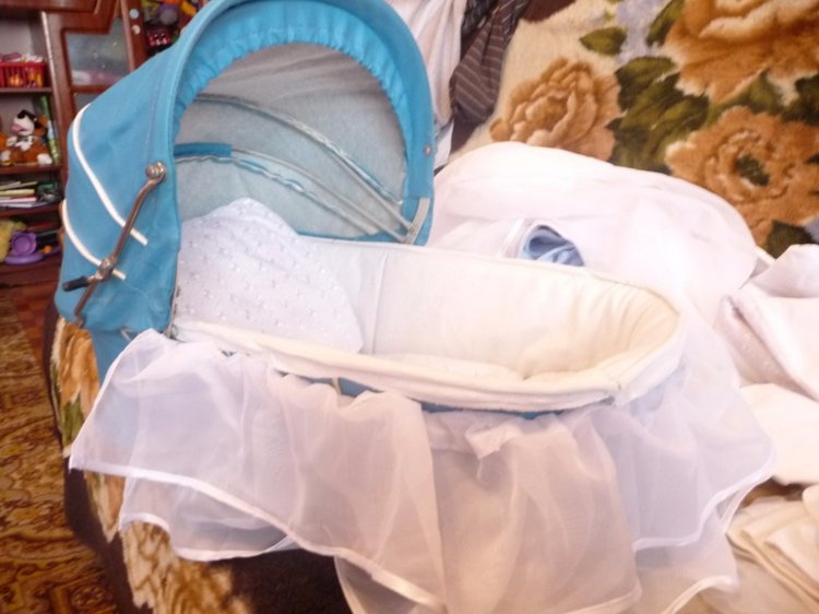 Еще одна колясочка — Аксессуары для кукол своими руками: идеи (фото 4)