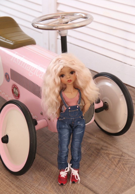 Новогоднее настроение в ноябрьский дождь. Шарнирная кукла