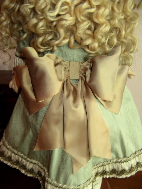 Сборная солянка кукольных нарядов - для вдохновения