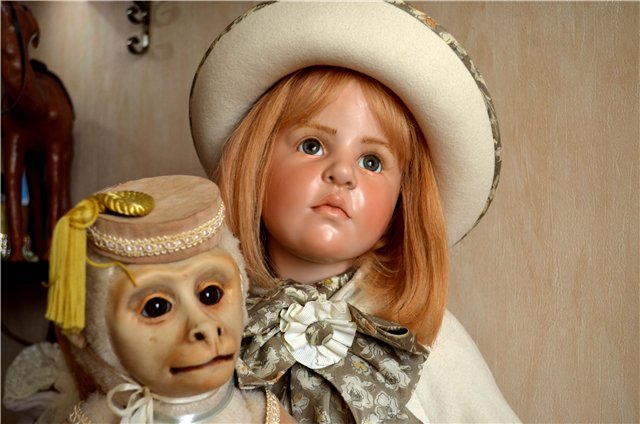 Моя муза... Дина и её обезьянка... фарфоровая кукла от Хильдегард Гюнцель, HILDEGARD GUNZEL WOP DOLL DINA