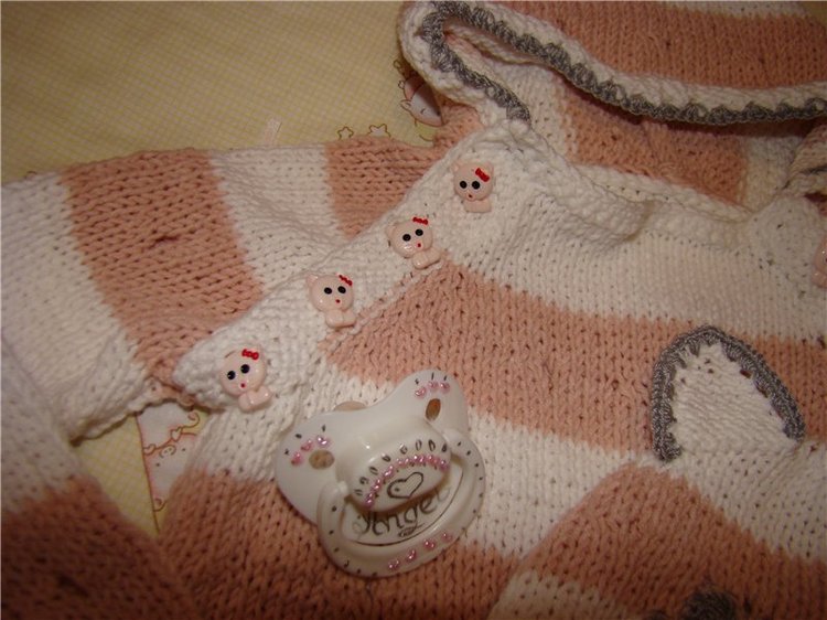 Вязалочки для Булочки. Peek-a-Boo от Ли Миддлтон