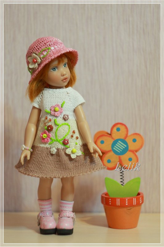 Девочка Весна, или новый наряд для Таси. Tulah Helen Kish 2005года