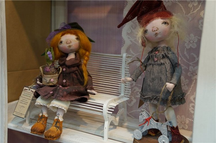 Картинки с выставки кукол на Тишинке. Moscow Fair 2015. Текстильные куклы