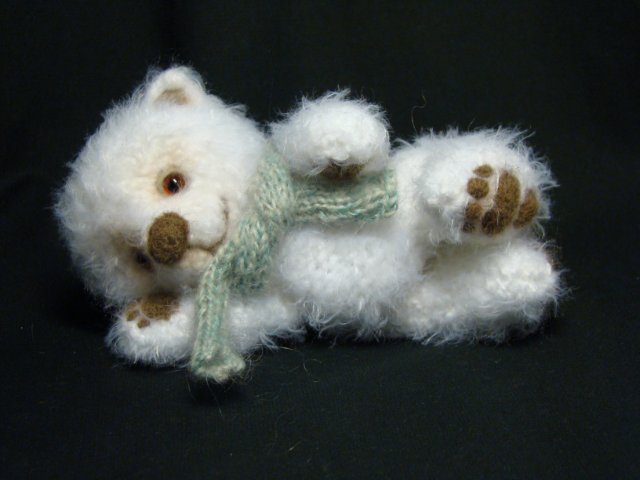 Снежный медведь. Игрушка вязанная крючком Ольги Чернухо (фото 7)