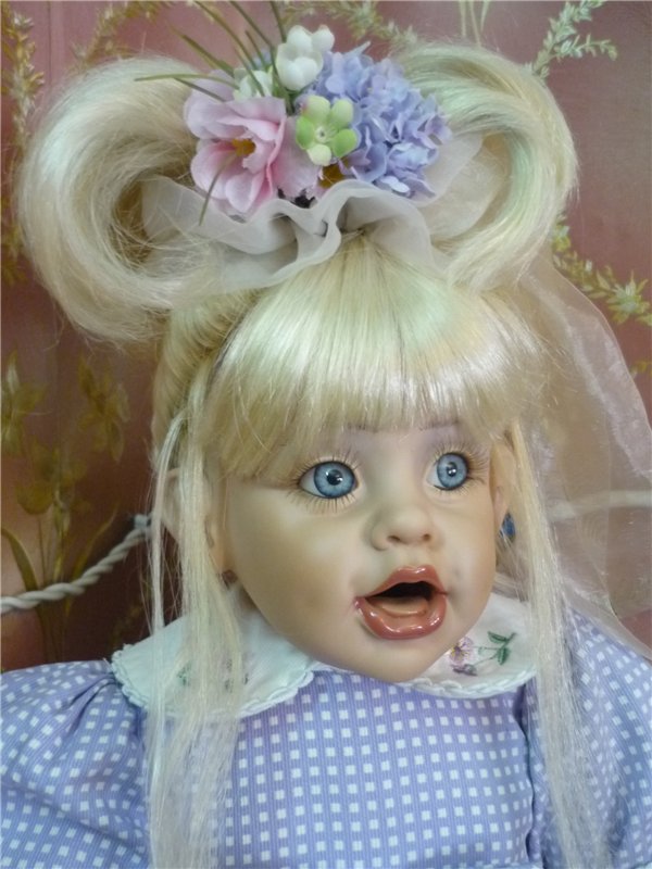 Пополнение коллекции. Кукла от Fayzah Spanos